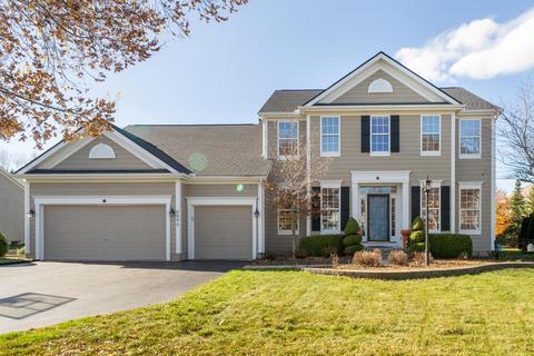 8099 Summerhouse Dr E, Dublin, OH 43016 photo 1