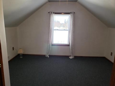 126 Hayward Ave, Circleville, OH 43113 photo 9