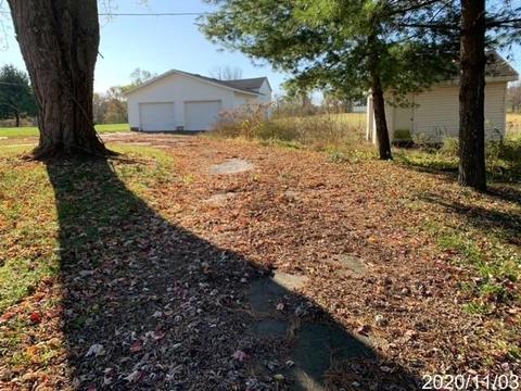 8073 Stout Rd, Circleville, OH 43113 photo 6