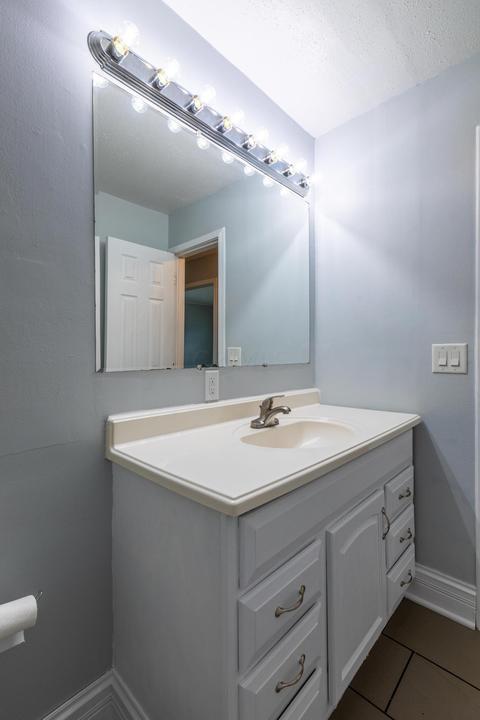 5000 Root St, Columbus, OH 43207 photo 14