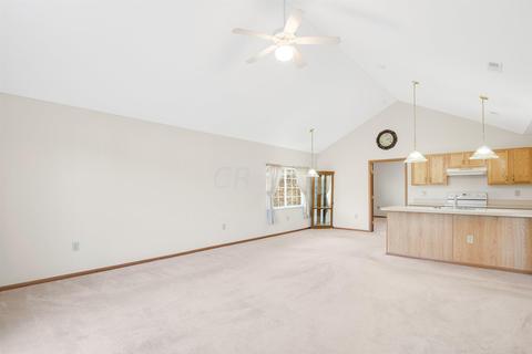 1966 Farmbrook Cir N #6-1966, Grove City, OH 43123 photo 11