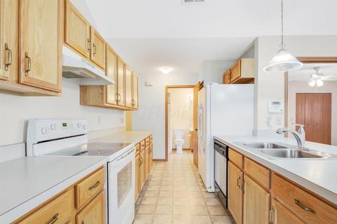 1966 Farmbrook Cir N #6-1966, Grove City, OH 43123 photo 18