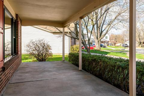 2811 Shellwick Ct, Columbus, OH 43235 photo 3