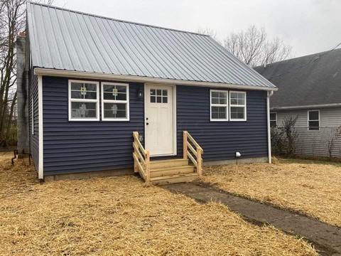169 Hayward St, Circleville, OH 43113 photo 1