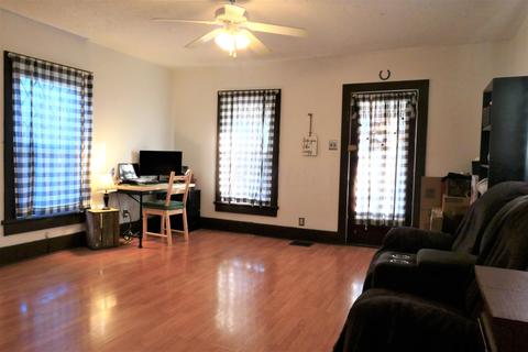 433 E Central Ave, Delaware, OH 43015 photo 16