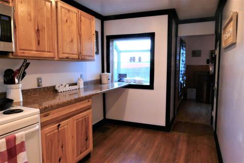 433 E Central Ave, Delaware, OH 43015 photo 7