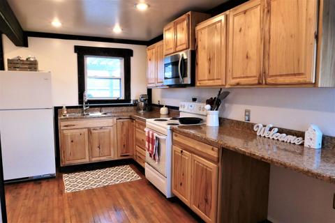 433 E Central Ave, Delaware, OH 43015 photo 4