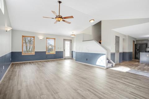 388 Windsome Dr, Blacklick, OH 43004 photo 4