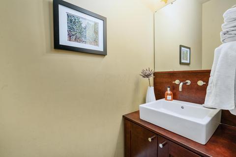 149 E 1st Ave, Columbus, OH 43201 photo 20