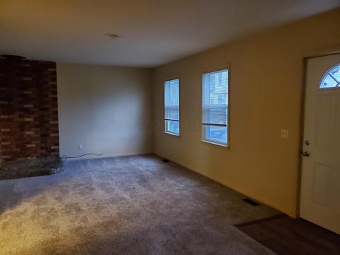 205 E Central Ave, Delaware, OH 43015 photo 6