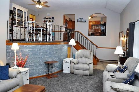 222 E North St, Baltimore, OH 43105 photo 6