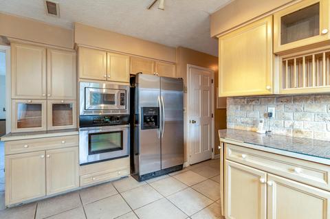 3461 Rocky Point Rd, Springfield, OH 45502 photo 7