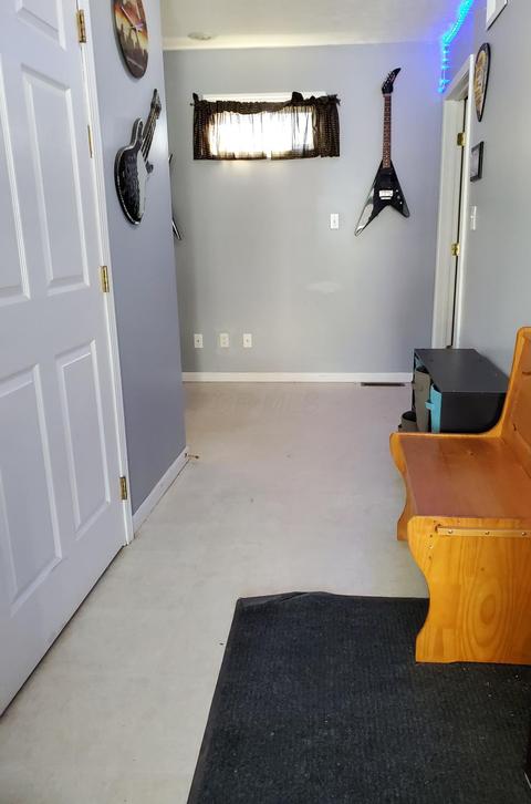 111 Market St, Philo, OH 43771 photo 4
