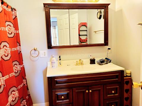 111 Market St, Philo, OH 43771 photo 11