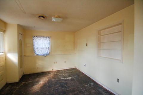 303 E Walnut St, Spring Valley, OH 45370 photo 17