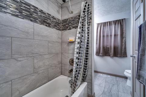 1301 Gardena Ct, Springfield, OH 45503 photo 3