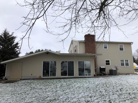1261 Edgewood Dr, Circleville, OH 43113 photo 2