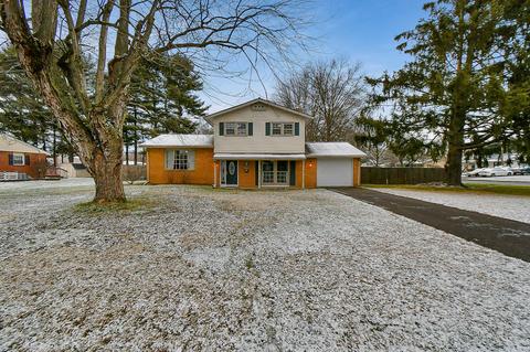 99 Greer Dr E, Newark, OH 43055 photo 2