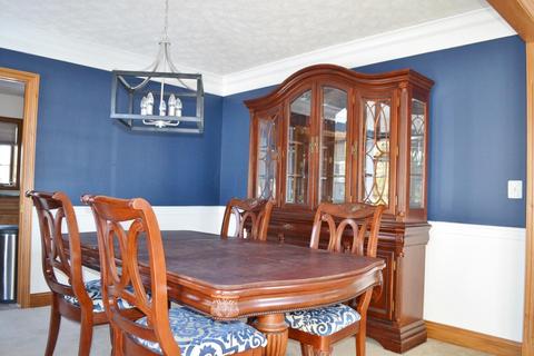 1200 Kingsgate Rd, Springfield, OH 45503 photo 11