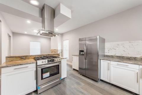 231 E Morrill Ave, Columbus, OH 43207 photo 9