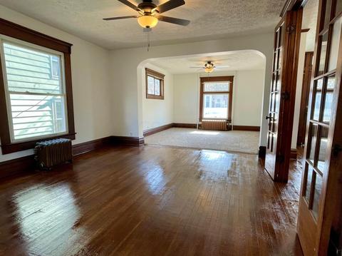 22 E North St, Newark, OH 43055 photo 5