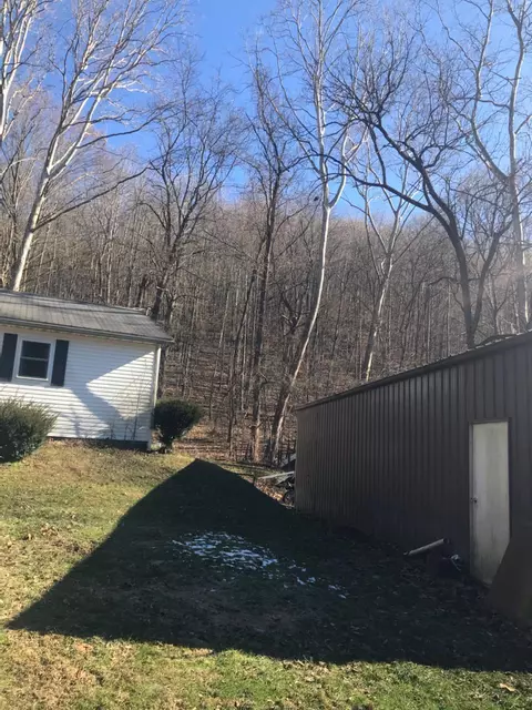 11220 Ellinger Rd, Logan, OH 43138 photo 5