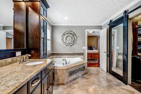 7748 Wareham Dr, Dublin, OH 43016 photo 27