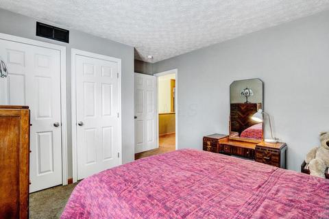 7748 Wareham Dr, Dublin, OH 43016 photo 31