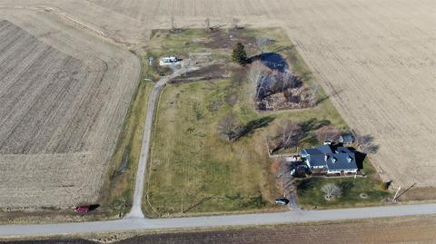 26357 Ludwig Dresback Rd, Circleville, OH 43113 photo 2