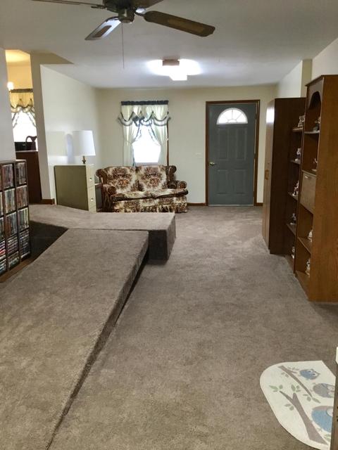 320 Sunset Dr, Circleville, OH 43113 photo 9
