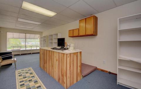 828 E Main St, Newark, OH 43055 photo 26