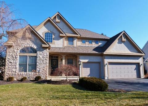 7674 Kestrel Way E, Dublin, OH 43017 photo 1