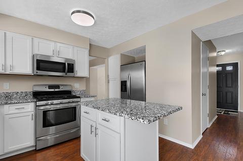 1117 Devlin Ct, Columbus, OH 43228 photo 6