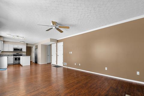 1117 Devlin Ct, Columbus, OH 43228 photo 10