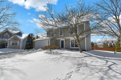 1117 Devlin Ct, Columbus, OH 43228 photo 2