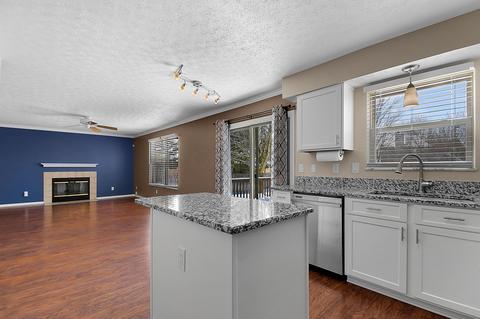 1117 Devlin Ct, Columbus, OH 43228 photo 8