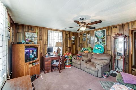 478 Dearborn Ave, Circleville, OH 43113 photo 6
