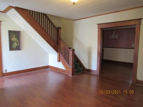 353 E Union St, Circleville, OH 43113 photo 4