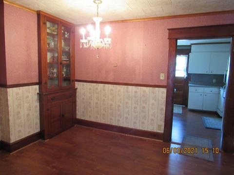 353 E Union St, Circleville, OH 43113 photo 5