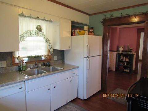 353 E Union St, Circleville, OH 43113 photo 7