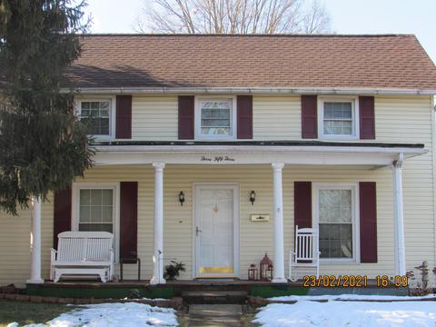 353 E Union St, Circleville, OH 43113 photo 1
