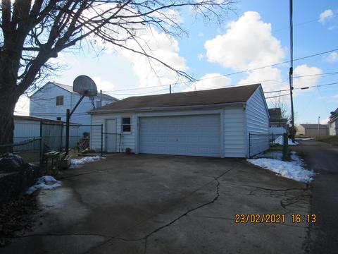 353 E Union St, Circleville, OH 43113 photo 2
