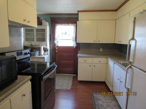 353 E Union St, Circleville, OH 43113 photo 6
