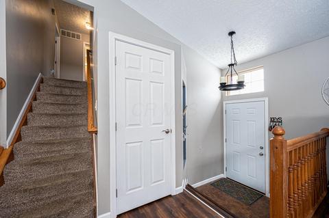 1369 Hackworth St, Columbus, OH 43207 photo 9