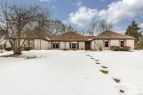 5075 Winchell Ct, Dublin, OH 43017 photo 1