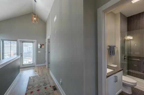 251 E 3rd Ave, Columbus, OH 43201 photo 28
