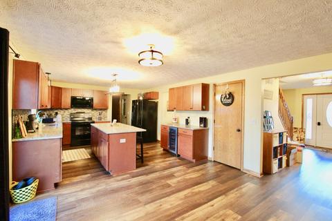 3356 Gooding Rd, Marion, OH 43302 photo 9