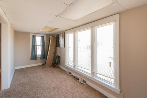 1631 N Limestone St, Springfield, OH 45503 photo 5
