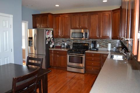 335 Lantern Ln, Plain City, OH 43064 photo 4
