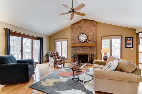 4946 Donegal Cliffs Dr, Dublin, OH 43017 photo 2